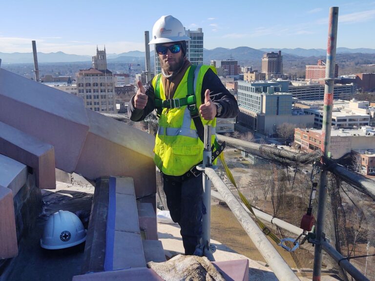 Commercial Roof Technicial